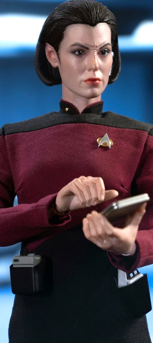 Star Trek - The Next Generation: Ensign Ro Laren, 1/6 Figur ... https://spaceart.de/produkte/st038-star-trek-ensign-ro-laren-figur-exo6.php